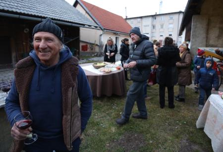 RAZSTAVA KO POPKI SE ODPIRAJO 01 FOTO LJUBO VUKELIČ